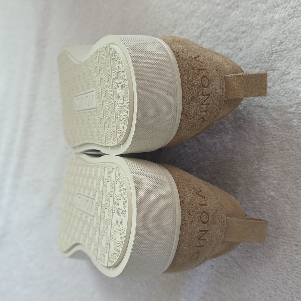Vionic Kimmie Perforated Wheat Slip On Sneaker Womens Size 9 Nwob - Picture 14 of 16